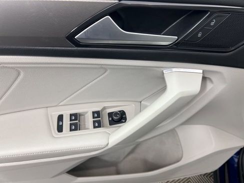 Used 2022 Volkswagen Tiguan SE image 13