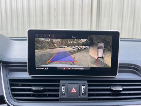 Used 2019 Audi Q5 Prestige w/ Prestige Package image 23