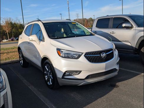 Used 2017 Buick Encore Preferred w/ Experience Buick Package image 2