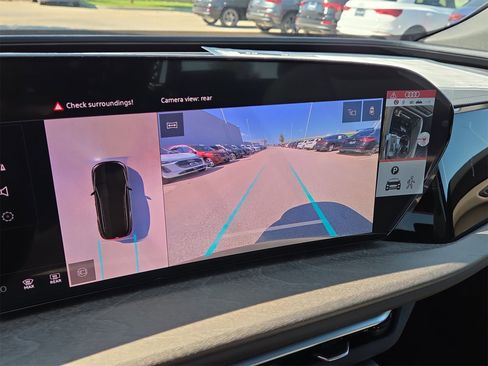 Certified 2025 Audi Q5 Premium Plus image 18