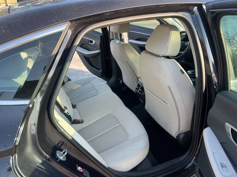 Used 2023 Hyundai Sonata SEL w/ Convenience Package FWD image 10