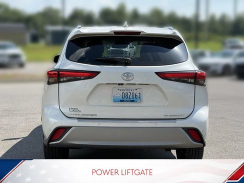 Used 2020 Toyota Highlander Platinum FWD image 9