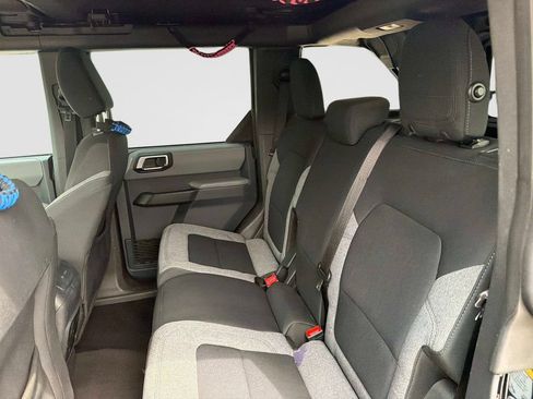 Used 2023 Ford Bronco Big Bend w/ Sasquatch Package AWD/4WD image 14
