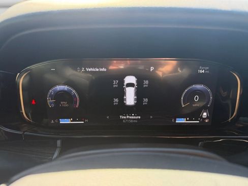 Used 2022 Jeep Wagoneer Series III image 19