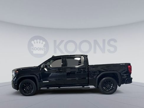 Used 2022 GMC Sierra 1500 Elevation w/ LPO, Elevation Black Package image 13