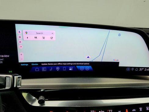 Used 2024 Cadillac Lyriq Luxury image 16