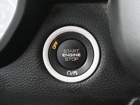 Used 2022 RAM 1500 Big Horn AWD/4WD image 5