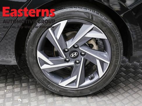 Used 2025 Hyundai Elantra Sport w/ Cargo Package image 8