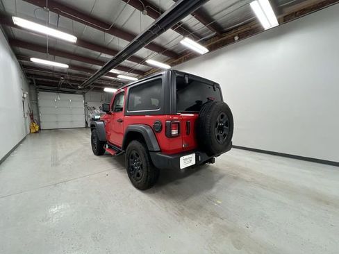 Used 2025 Jeep Wrangler Sport image 6