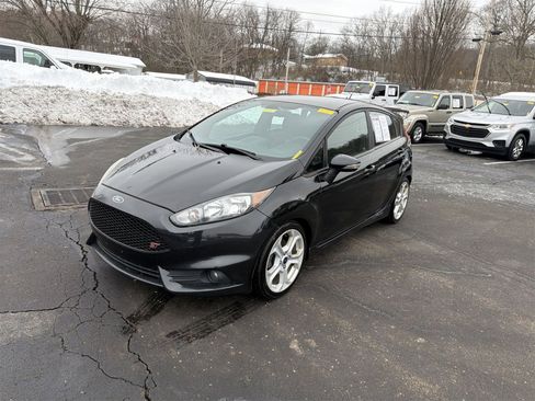 Used 2015 Ford Fiesta ST image 4