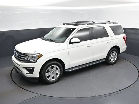 Used 2020 Ford Expedition XLT w/ Equipment Group 202A RWD image 30