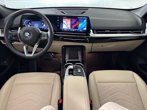 Used 2025 BMW X1 xDrive28i w/ Convenience Package AWD/4WD image 14