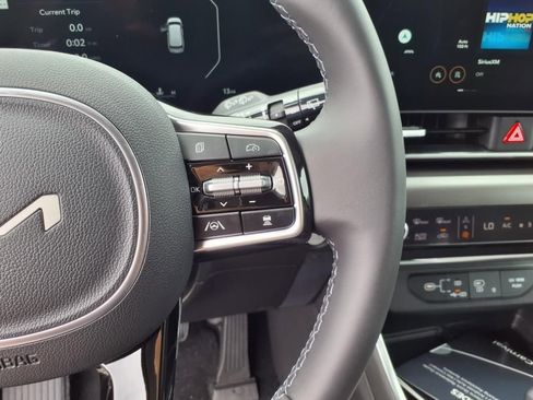 New 2026 Kia Carnival SX image 21