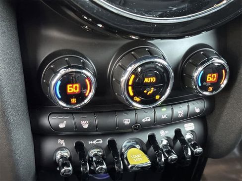 Used 2023 MINI Cooper SE image 17