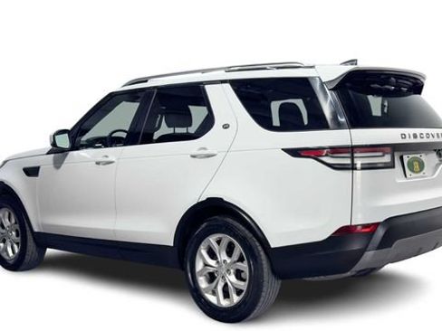 Used 2017 Land Rover Discovery SE AWD/4WD image 4