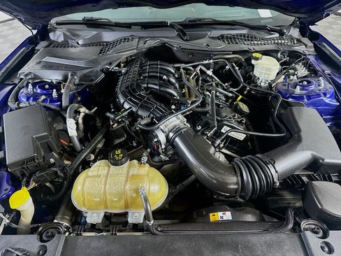 Used 2016 Ford Mustang Coupe w/ Equipment Group 051A RWD image 29