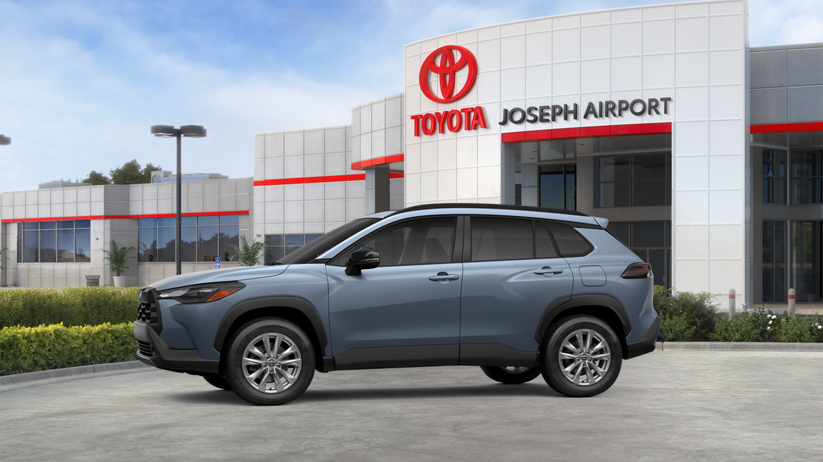 New 2026 Toyota Corolla Cross LE w/ Moonroof Package FWD image 39