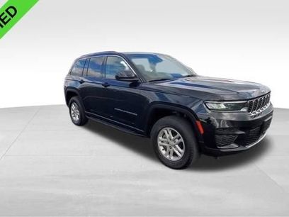 Used 2023 Jeep Grand Cherokee Laredo