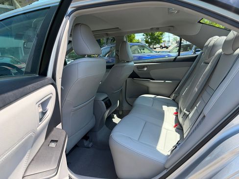 Used 2015 Toyota Camry XLE w/ Moonroof Package FWD image 15