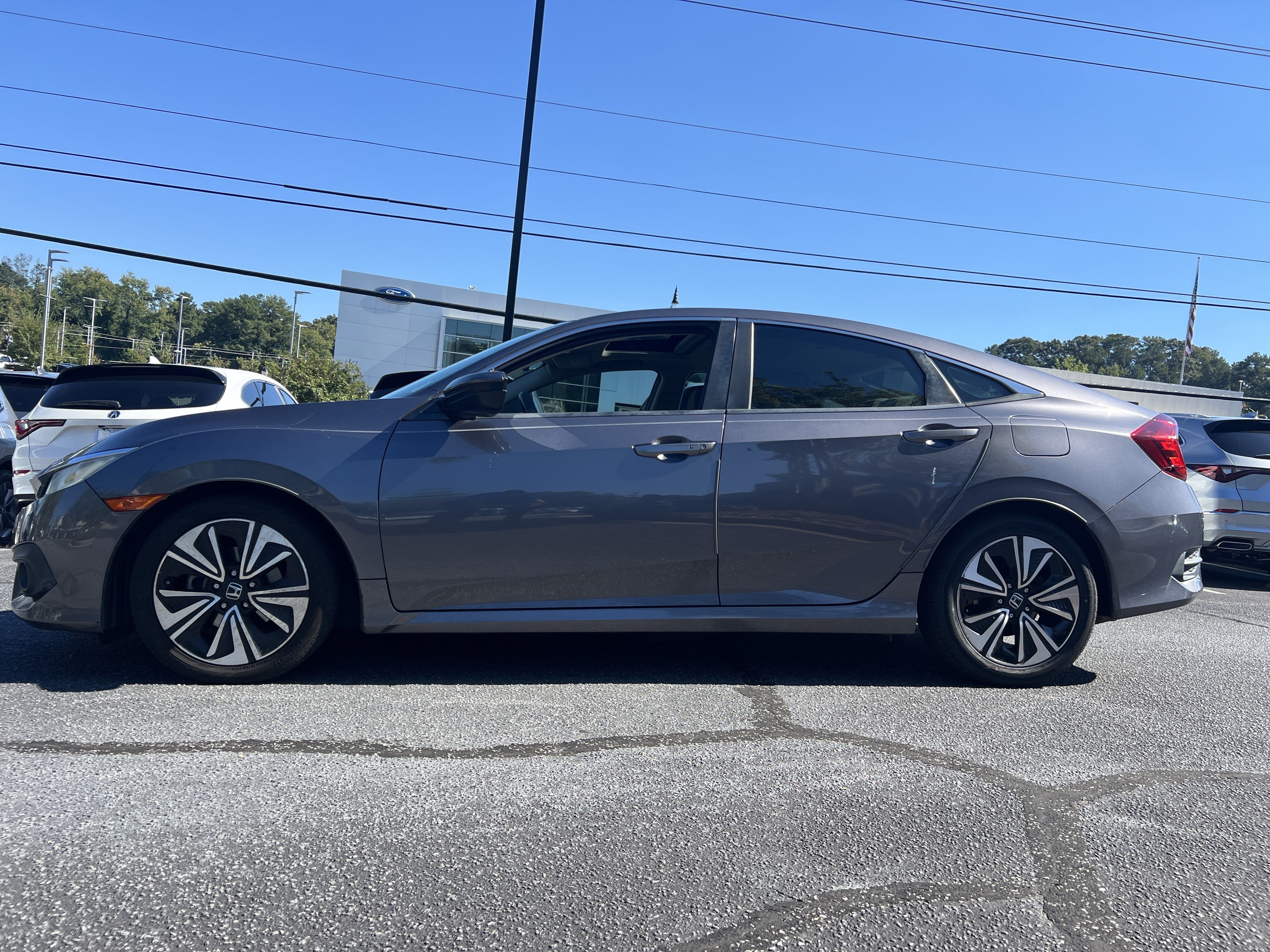 Used 2016 Honda Civic EX-T image 3