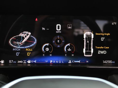 Used 2025 Chevrolet Colorado Z71 AWD/4WD image 17