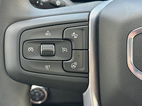 New 2025 GMC Sierra 1500 Elevation image 26