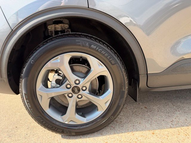 Used 2025 Ford Escape ST-Line w/ Equipment Group 301A FWD image 9