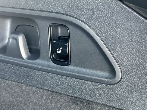 New 2026 Mercedes-Benz E 53 AMG e 4MATIC Wagon image 15