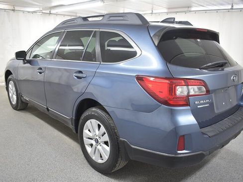Used 2017 Subaru Outback 2.5i Premium image 4