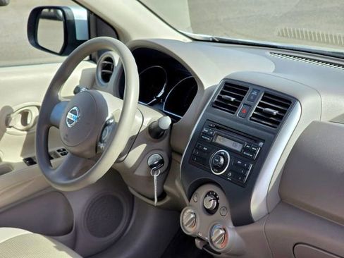Used 2012 Nissan Versa SV image 17