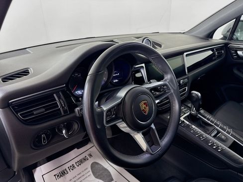 Certified 2020 Porsche Macan S image 4