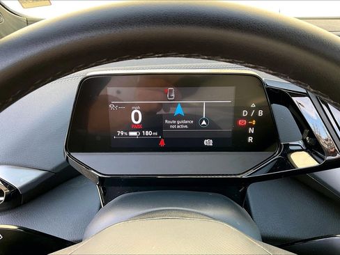 Certified 2023 Volkswagen ID.4 Pro image 19