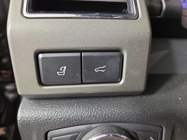 Used 2021 Ford Expedition XLT AWD/4WD image 31