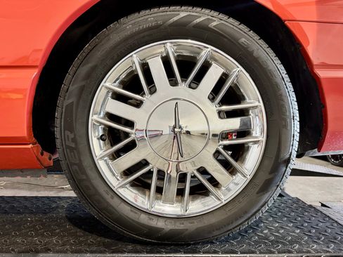 Used 2003 Ford Thunderbird image 74