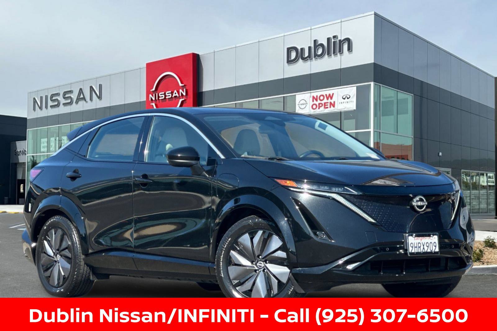 Certified 2023 Nissan Ariya FWD image 2