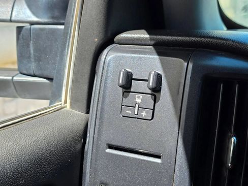 Used 2018 Chevrolet Silverado 2500 W/T AWD/4WD image 23