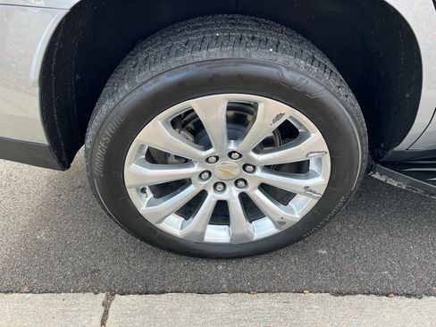 Used 2025 Chevrolet Tahoe Premier image 11