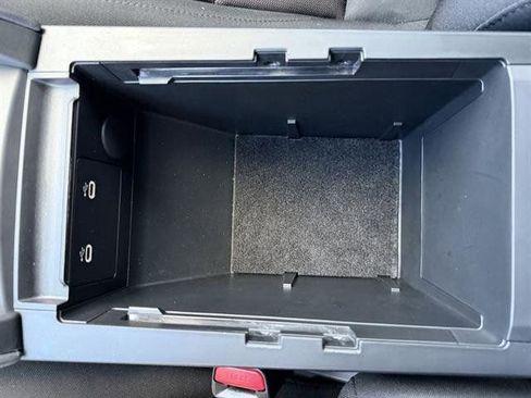 Used 2024 MAZDA MAZDA3 s image 26