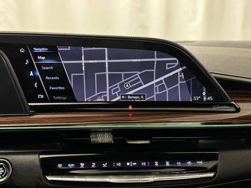 Used 2021 Cadillac Escalade Premium Luxury image 24