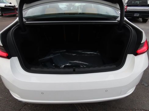 New 2026 BMW 330i xDrive 330i xDrive w/ Premium Package image 21