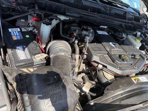 Used 2018 RAM 2500 Tradesman w/ Chrome Appearance Group AWD/4WD image 46