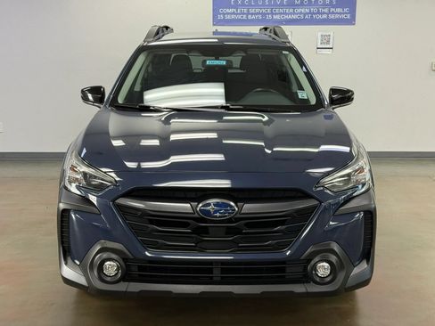 Used 2023 Subaru Outback Premium AWD/4WD image 3