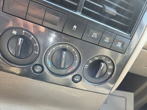 Used 2007 Ford Explorer XLT image 23