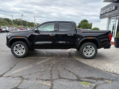 New 2026 GMC Canyon Denali w/ LPO, Denali Black Edition image 6