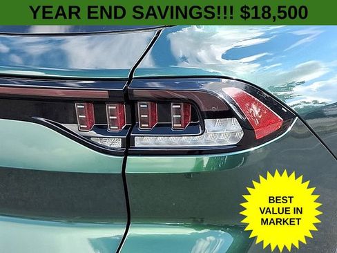 Used 2023 VinFast VF 8 Plus image 11