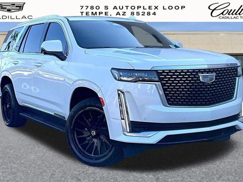 Used 2022 Cadillac Escalade Premium Luxury AWD/4WD image 14