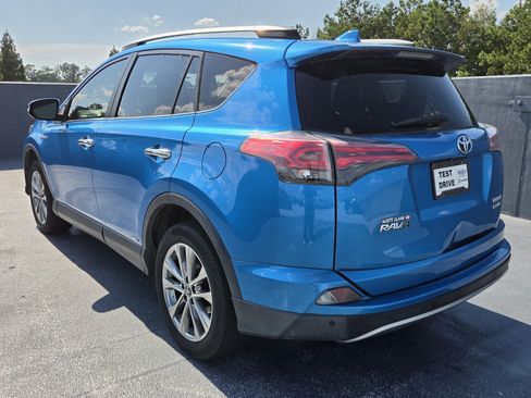 Used 2017 Toyota RAV4 Limited AWD/4WD image 3