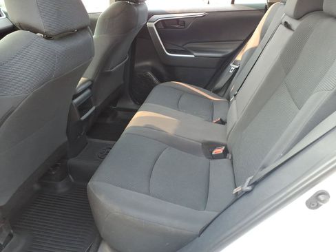 Used 2019 Toyota RAV4 LE w/ All Weather Liner Package AWD/4WD image 12