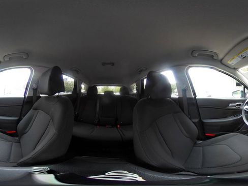 Used 2025 Kia Sportage LX FWD image 41