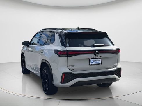 New 2026 Volkswagen Tiguan SE R-Line image 7